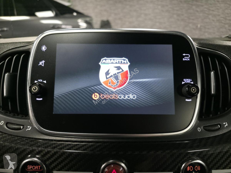 Véhicule utilitaire Abarth