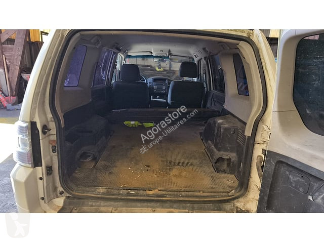 Véhicule utilitaire Mitsubishi PAJERO