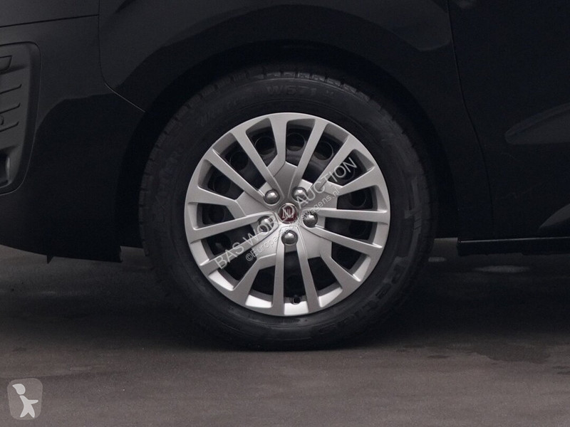 عربة نفعية Fiat 145pk