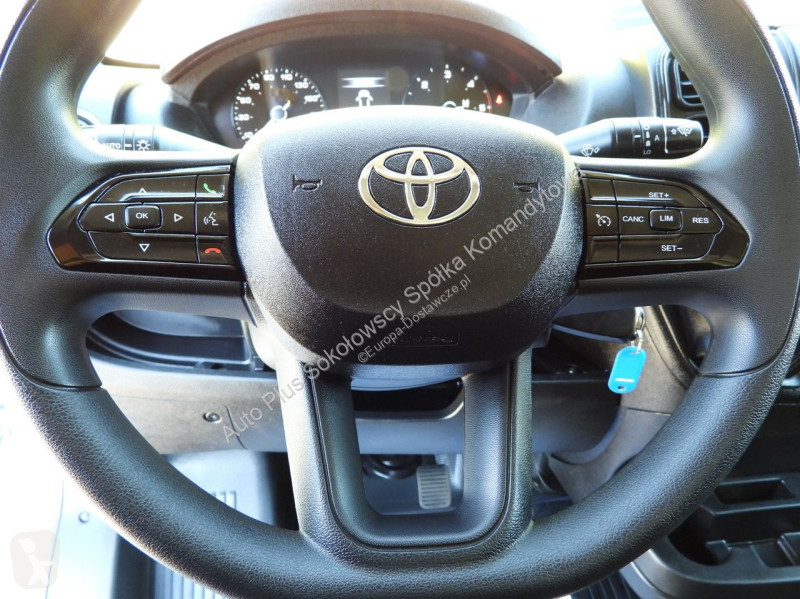 Samochód dostawczy Toyota MAX