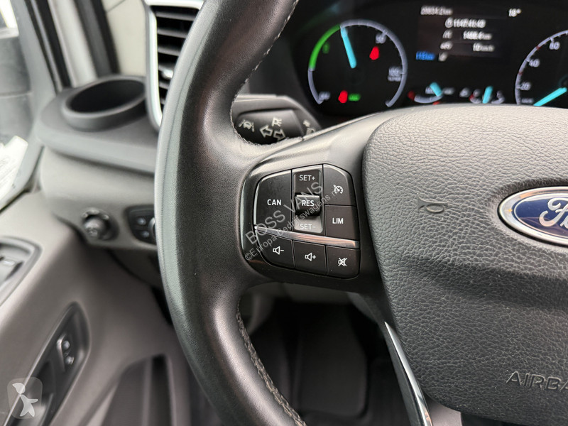 Samochód dostawczy Ford 68kWh 184PK L2H2 317km...
