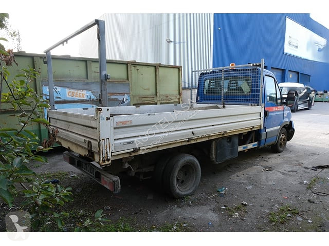 Véhicule utilitaire Iveco 40C35