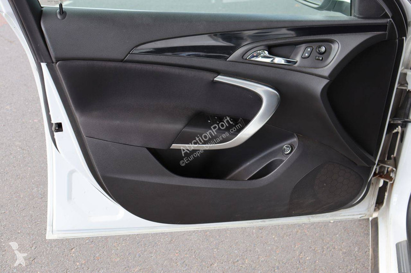 Véhicule utilitaire Opel Sports SW