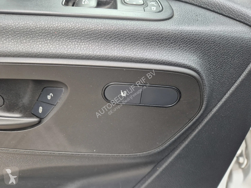 Véhicule utilitaire Mercedes 316 CDI/ L2H1/Aut/...