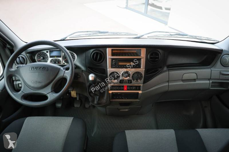 Véhicule utilitaire Iveco 70C17