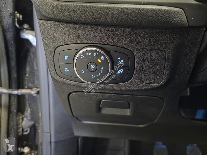 Véhicule utilitaire Ford FOCUS 1.0 EcoBoost...