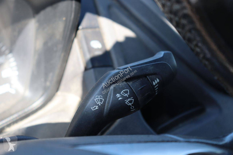 Véhicule utilitaire Ford