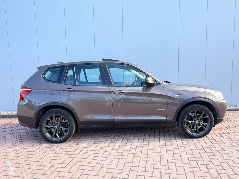 Véhicule utilitaire BMW
