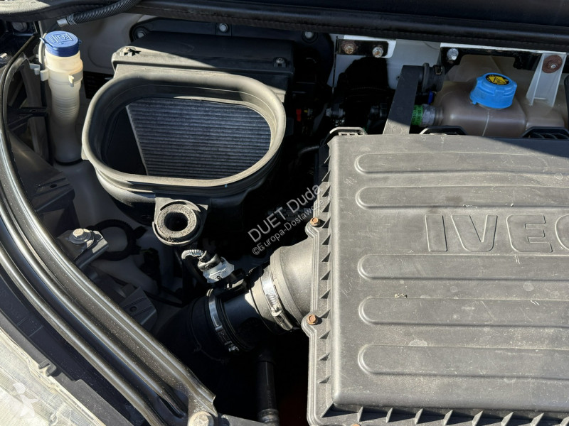Iveco 70C18 V H van