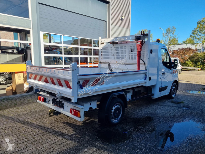 Véhicule utilitaire Renault 2.3 dci 146 pk...