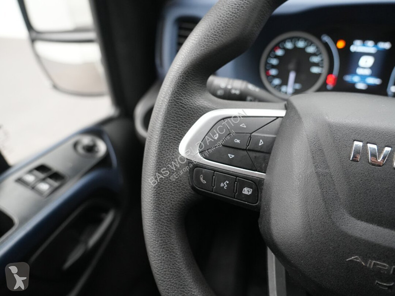 Véhicule utilitaire Iveco 35C14