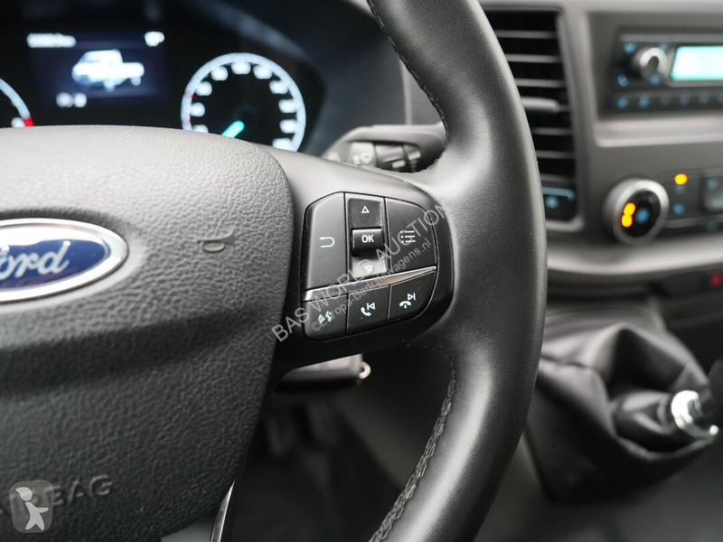 Véhicule utilitaire Ford 130pk