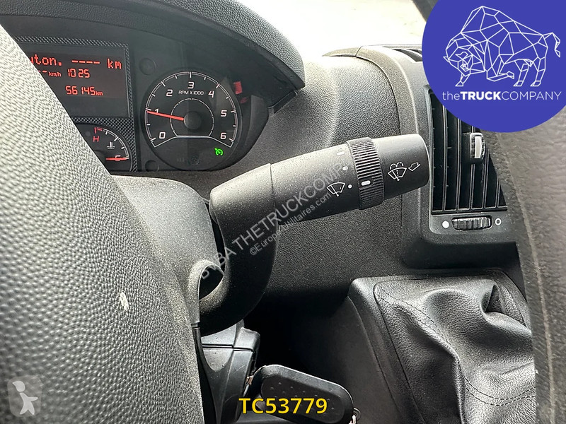 Véhicule utilitaire Peugeot Peugeot boxer 130cv...