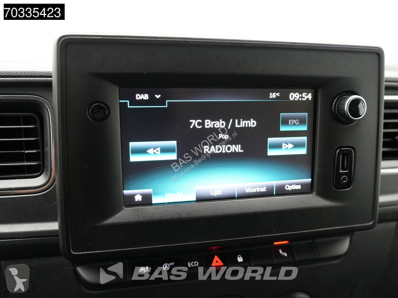 Furgoneta Renault L2H2 Airco LED Navi Cruise...