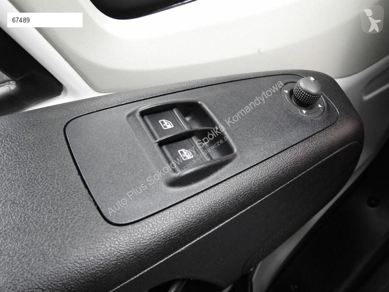 Autoutilitară Peugeot BOXER PLANDEKA WINDA 8...