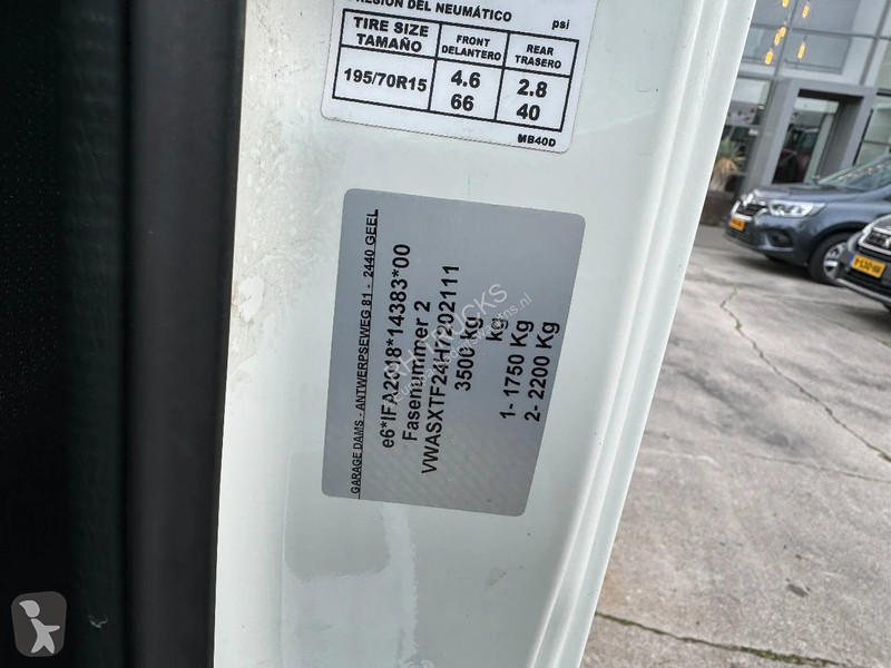 Véhicule utilitaire Nissan 35.13 EURO 6 + LIFT...
