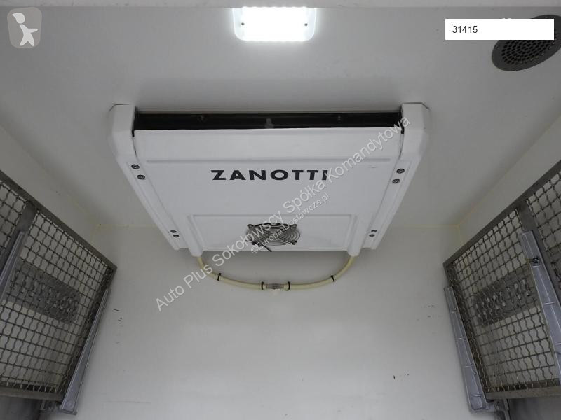 Autoutilitară Peugeot BOXER FURGON CHŁODNIA...