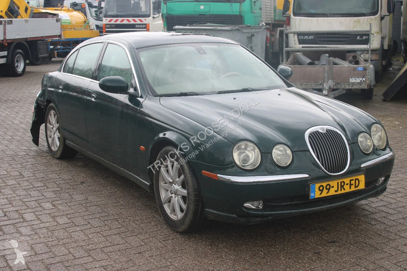 Véhicule utilitaire Jaguar 3.0 V6 EXECUTIVE...