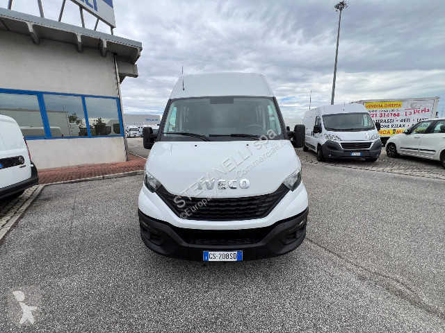 Furgoneta Iveco DAILY 35S16 V 7 posti