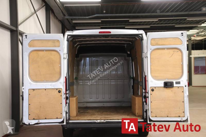 Furgoneta Citroën 35 2.0 BlueHDi 130 L2H2 AIRCO...