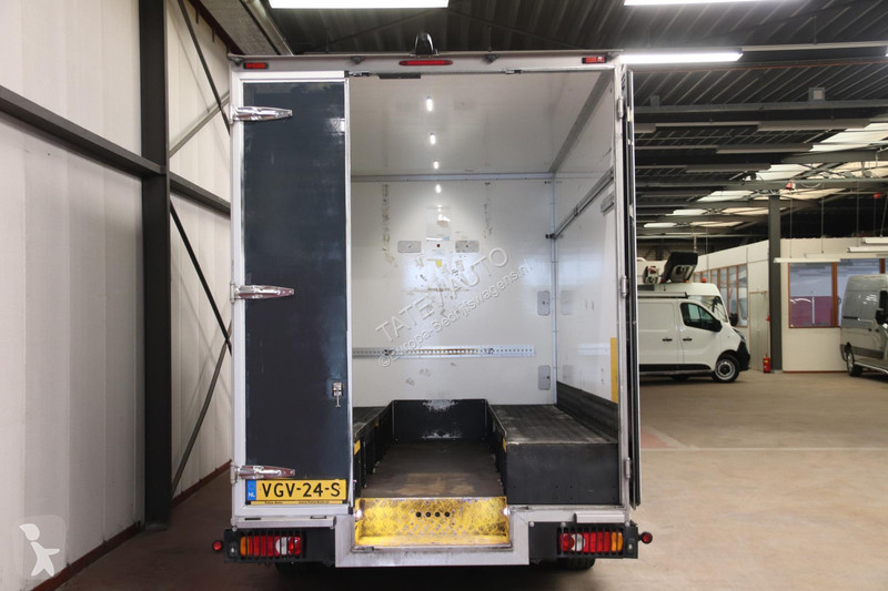 Bedrijfswagen Renault 150PK AUTOMAAT LOWLINER...