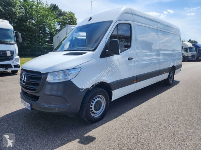 Véhicule utilitaire Mercedes