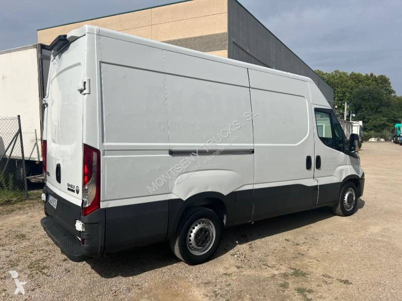 Furgoneta Iveco