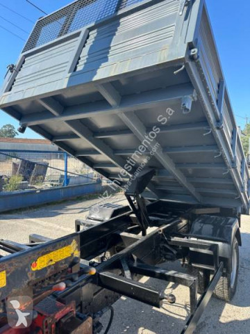 Utilitaire benne tri-benne Mitsubishi