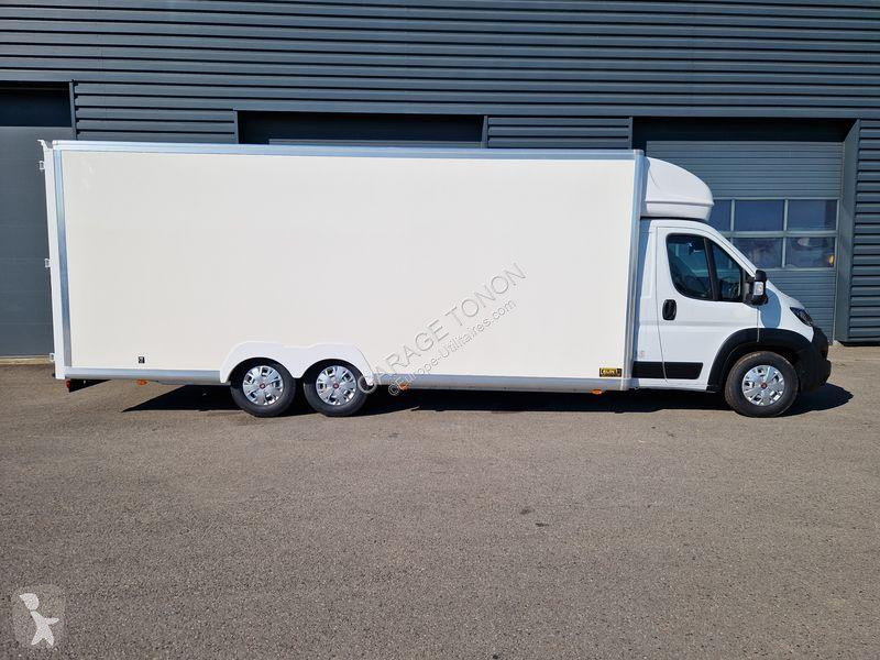 Véhicule utilitaire Fiat 180CV CAISSE 30m3
