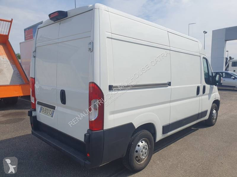 Véhicule utilitaire Peugeot