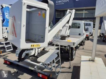 Con plataforma Iveco