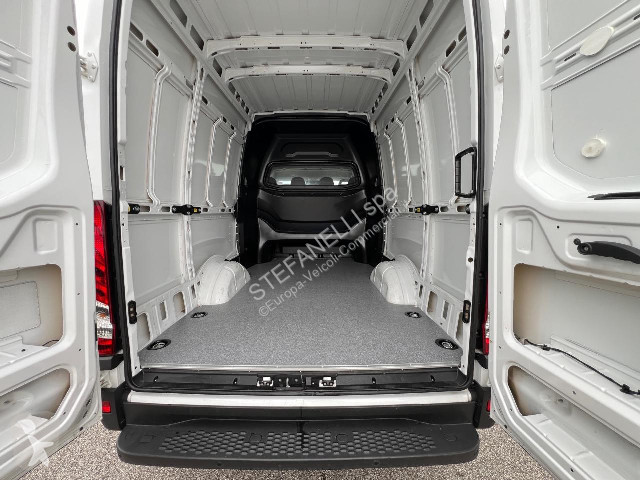 Furgoneta Iveco DAILY 35S16A8 V 7 posti 3520L