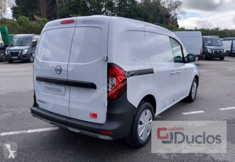 Furgoneta Nissan