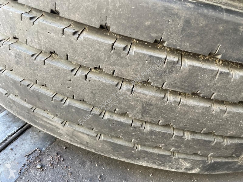 Veículo utilitário Bridgestone V-STEEL...