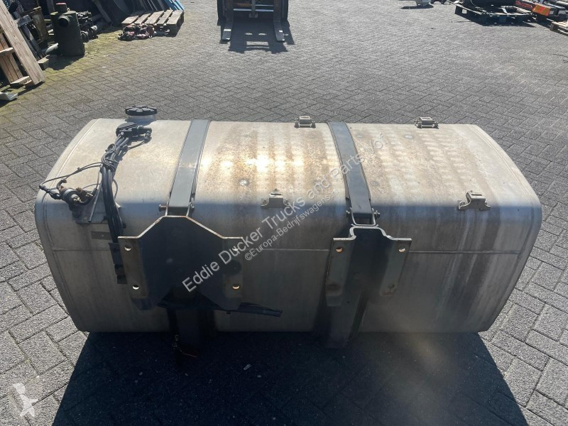 Véhicule utilitaire DAF 2041734 BRANDSTOFTANK...