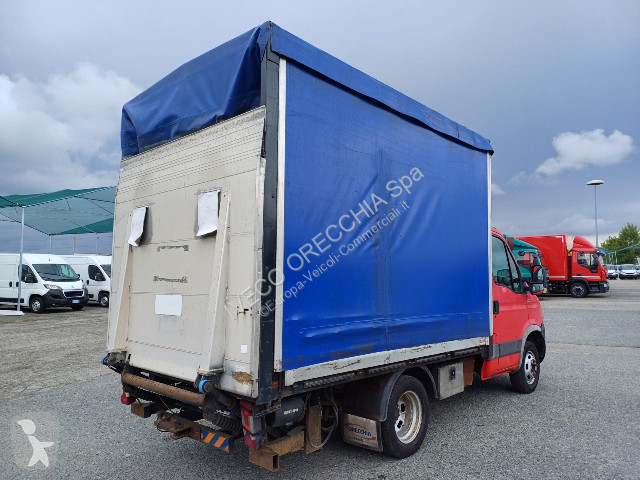 Véhicule utilitaire Iveco DAILY 35C10
