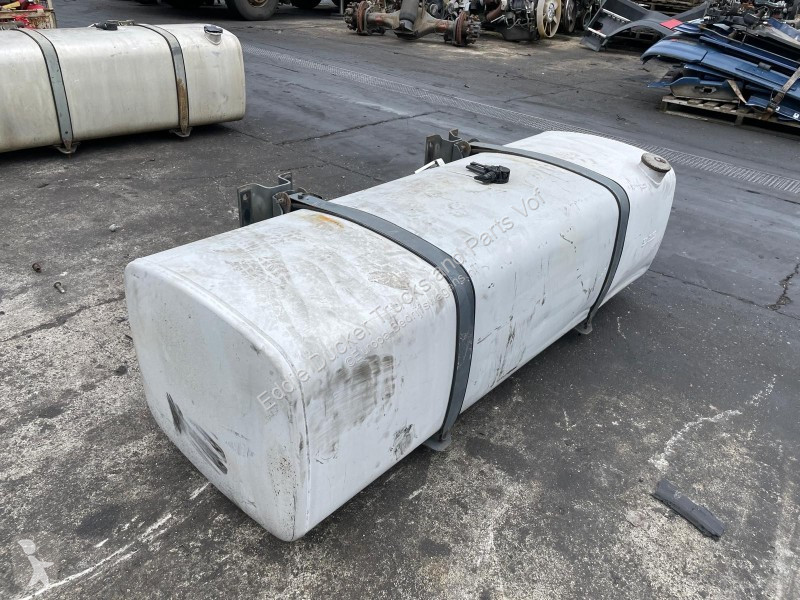 Véhicule utilitaire DAF BRANDSTOFTANK 690 LTR...