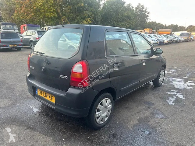 Autoutilitară Suzuki 1.0 - 16V , 5 drs. ,...