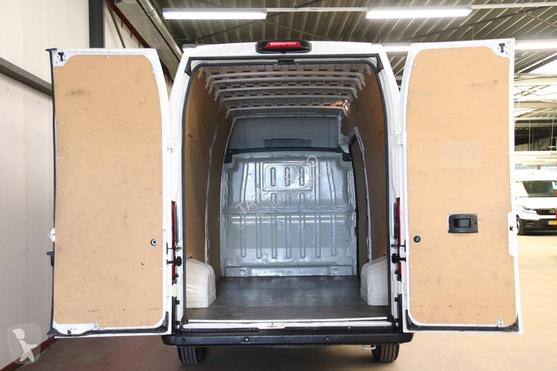 Varevogn Peugeot 2.2 BlueHDi 140PK L4H3 AIRCO...