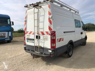 Fourgon utilitaire Iveco