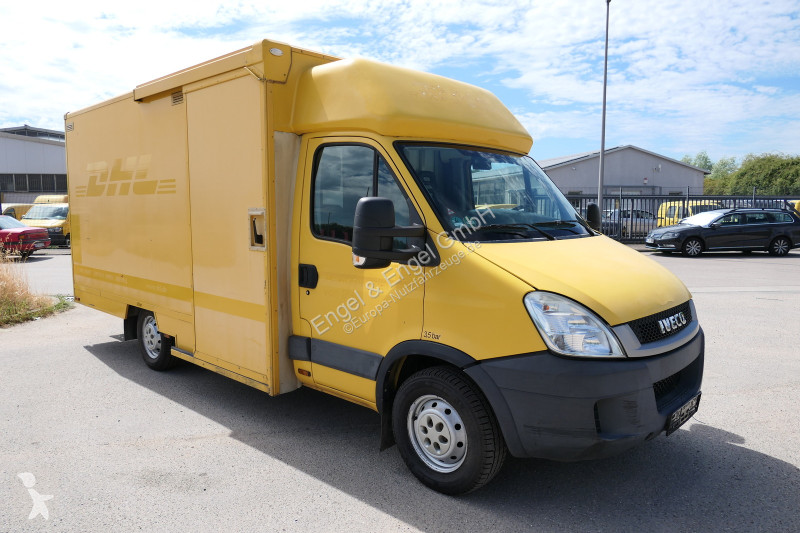 Veículo utilitário Iveco Daily 35 S11 C30C...