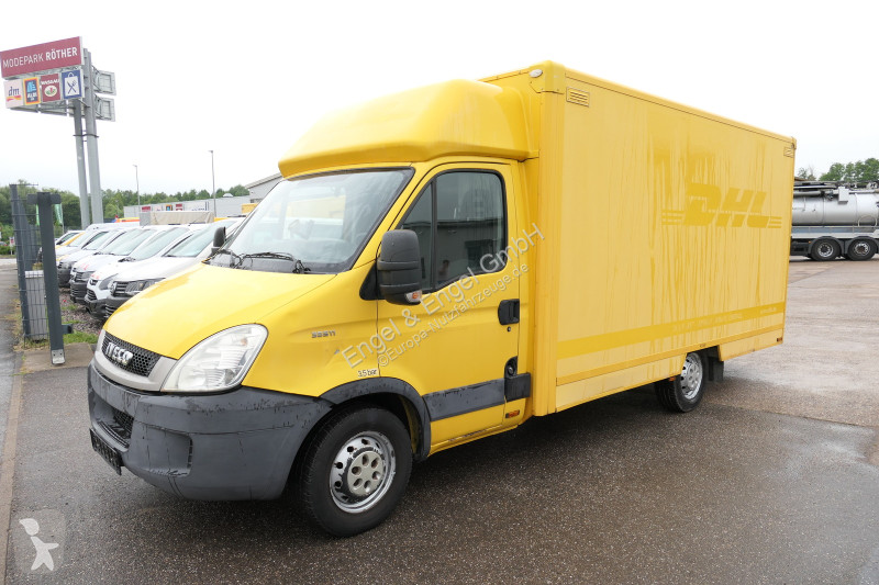 Veicolo commerciale Iveco Daily 35 S11 C30C...
