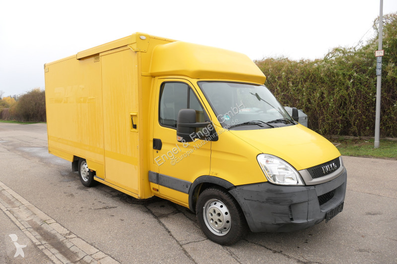 Veículo utilitário Iveco Daily 35 S11 C30C...