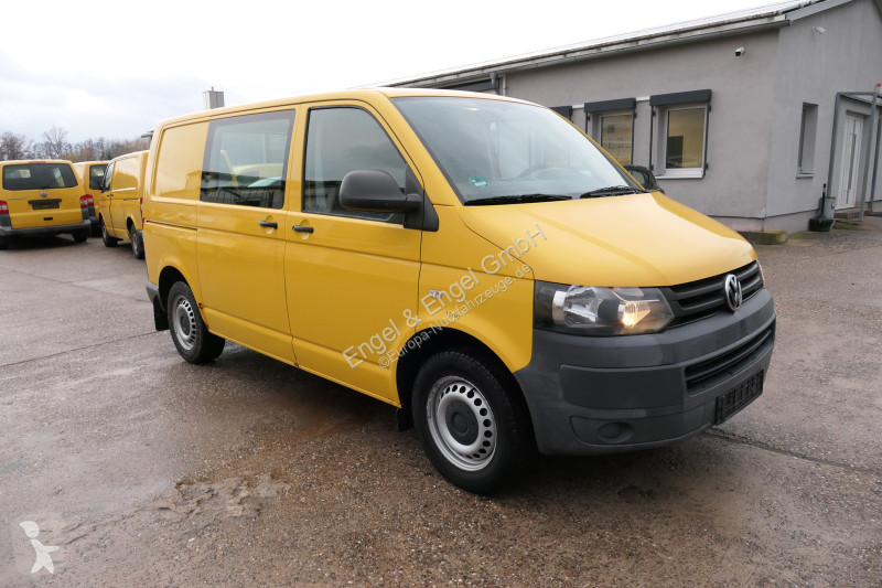 Véhicule utilitaire Volkswagen T5 Transporter...