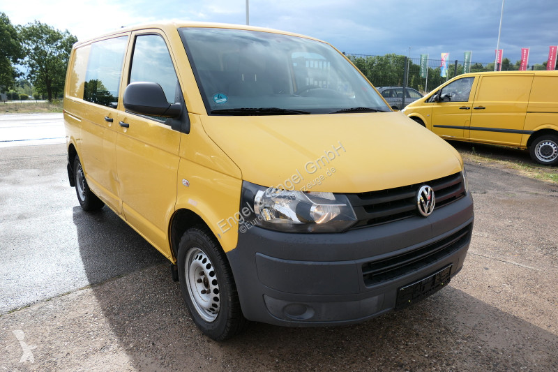 Véhicule utilitaire Volkswagen T5 Transporter...