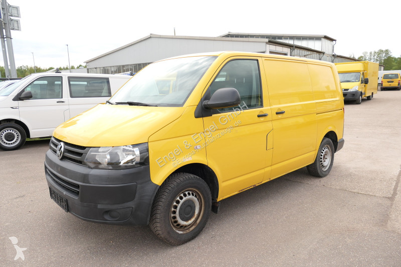 Véhicule utilitaire Volkswagen T5 Transporter...
