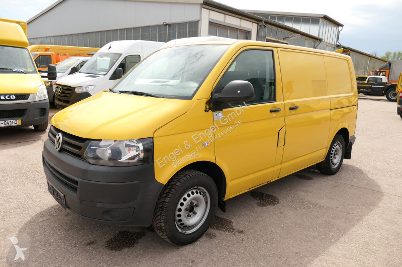 Véhicule utilitaire Volkswagen T5 Transporter...