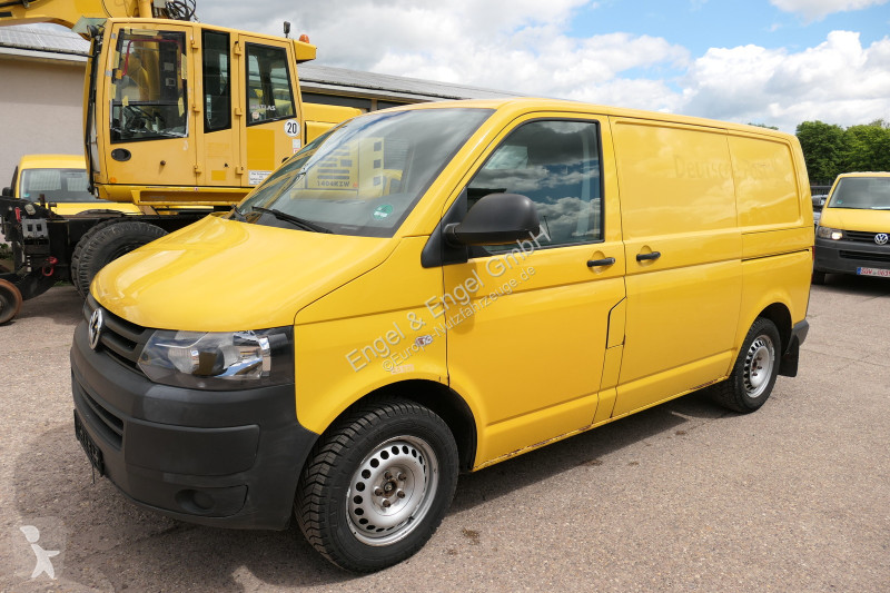 Véhicule utilitaire Volkswagen T5 Transporter...