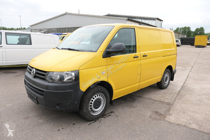 Autoutilitară Volkswagen T5 Transporter 2.0 TDI...