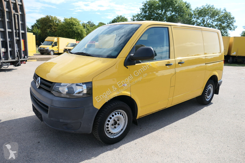 Véhicule utilitaire Volkswagen T5 Transporter...